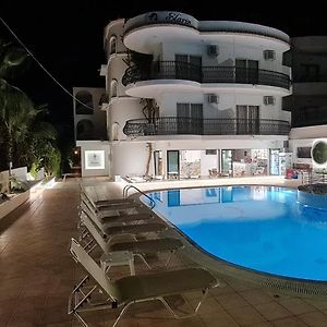 Elarin Studios & Apartments